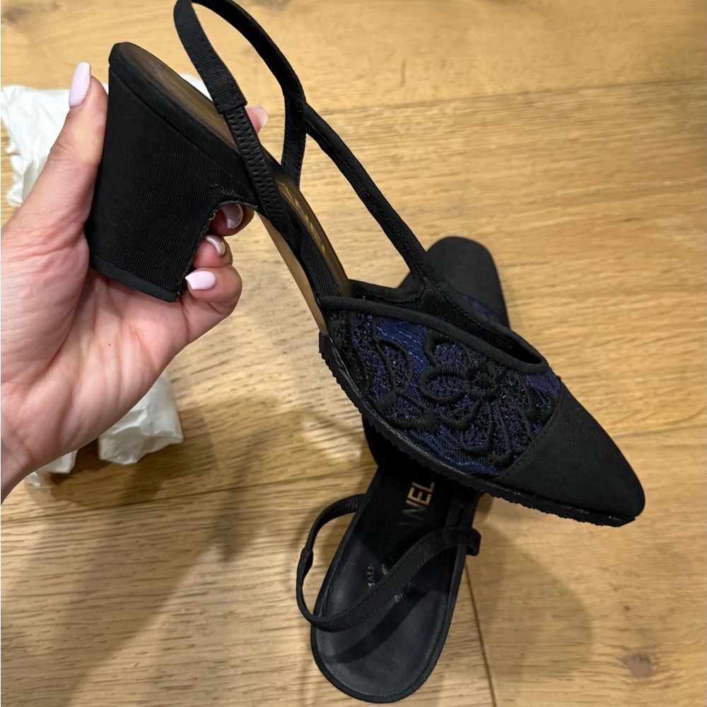 CHANEL Sling Back